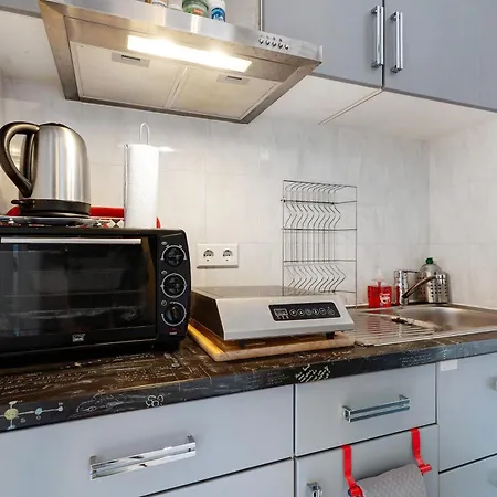 Confort Апартаменты *