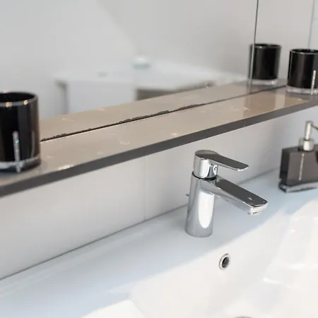 Confort Апартаменты *